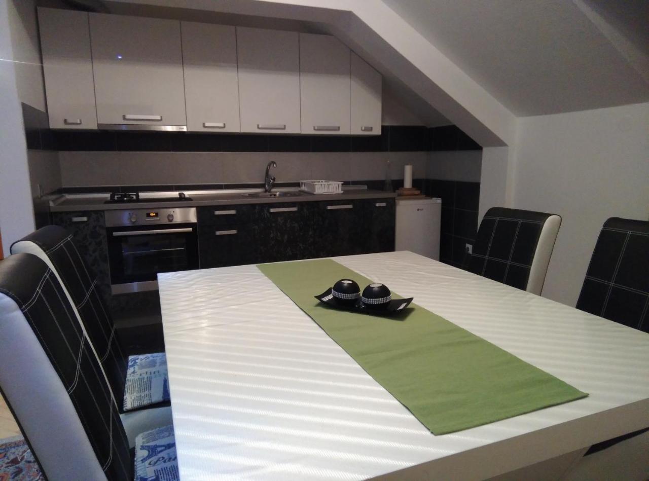Receptiva Bl Apartment บันยาลูกา ภายนอก รูปภาพ