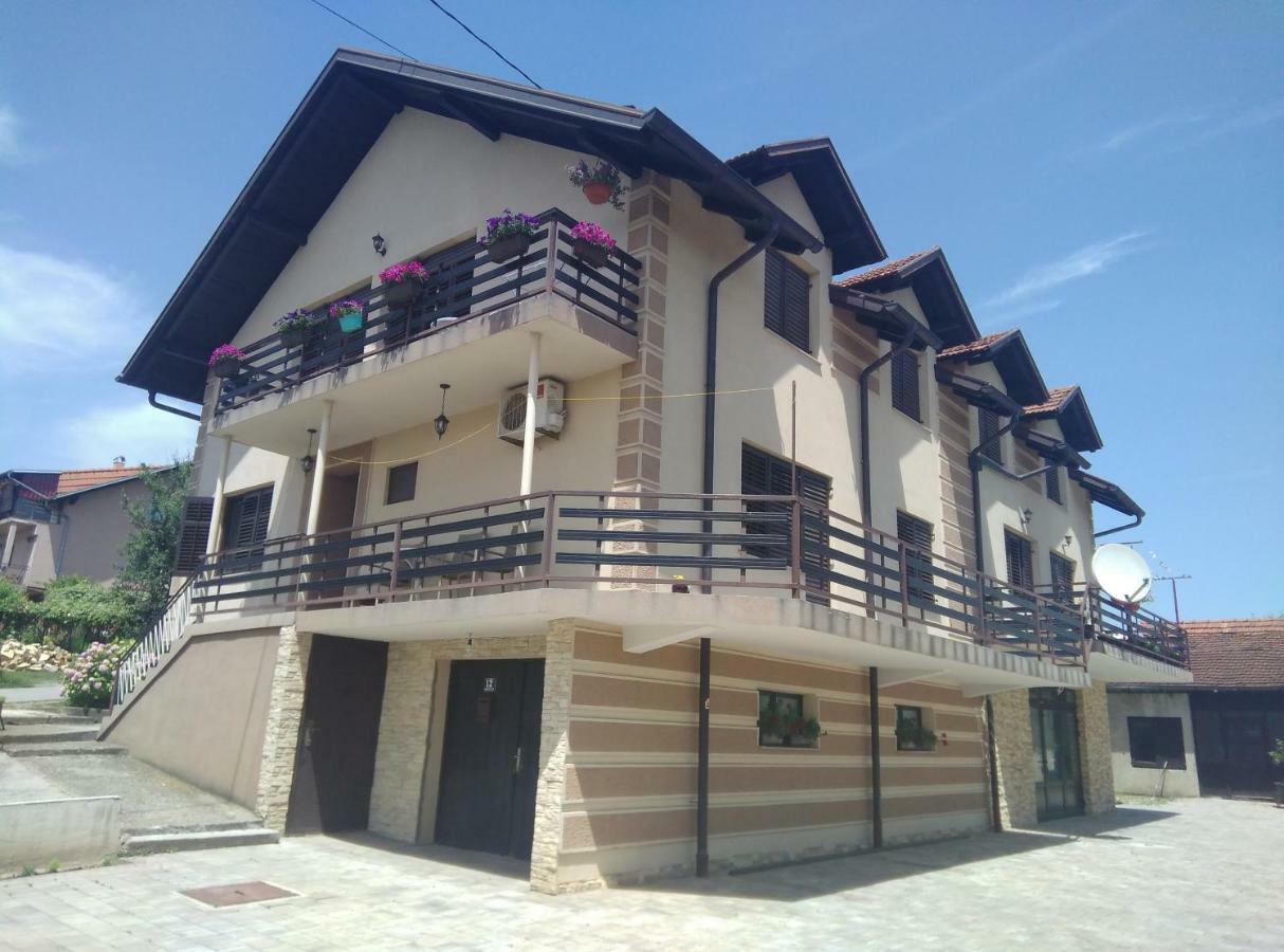 Receptiva Bl Apartment บันยาลูกา ภายนอก รูปภาพ