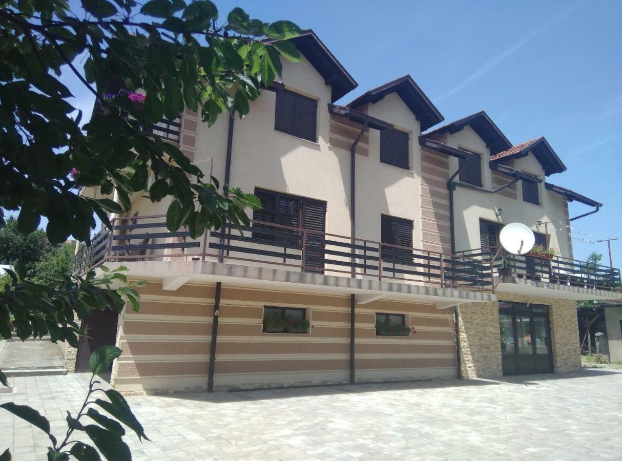 Receptiva Bl Apartment บันยาลูกา ภายนอก รูปภาพ